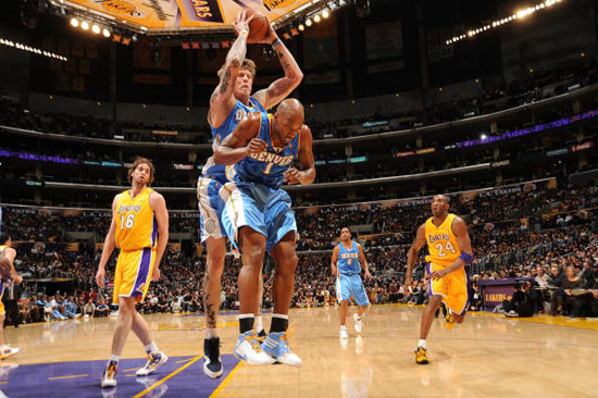 与俱乐部讨 与俱乐部讨