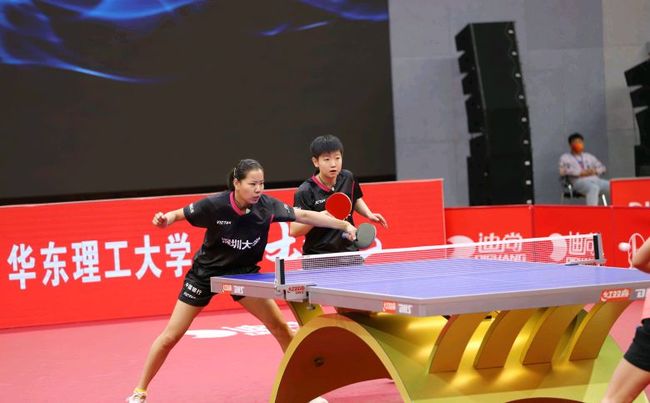 们看到了球 们看到了球