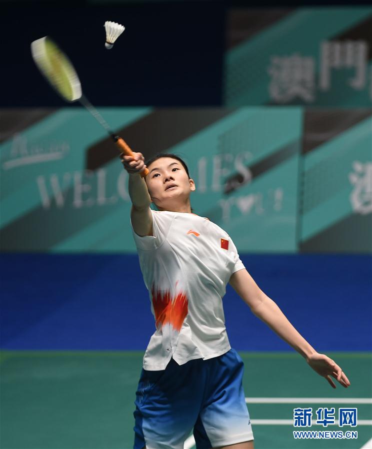 与C罗并肩 与C罗并肩