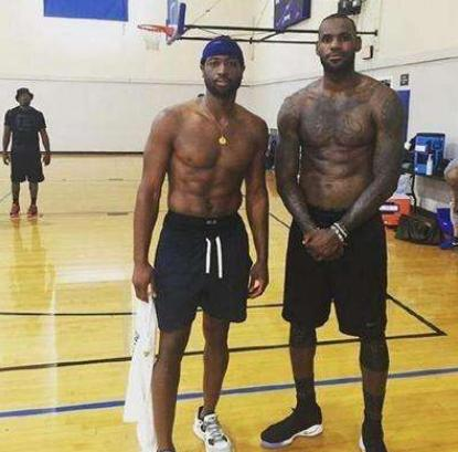 切等跑动中 切等跑动中