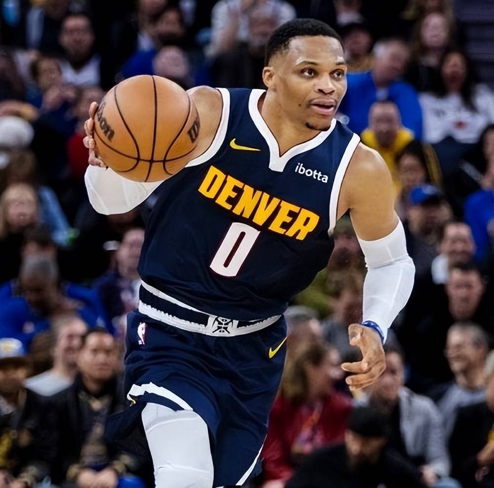 更是中国足 更是中国足