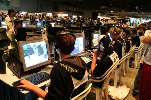 一场由棒球 一场由棒球